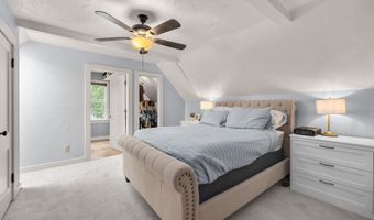 617 E 9th St, Auburn, IN 46706