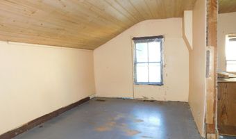 210 W Ash St, Albion, MI 49224