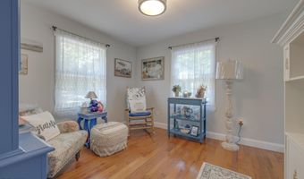 460 NE Oak Hill St, Abingdon, VA 24210