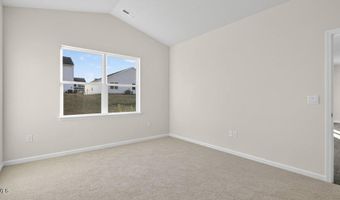 66 Honeydew Dr, Angier, NC 27501