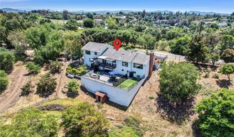 1864 Winterwarm Dr, Fallbrook, CA 92028