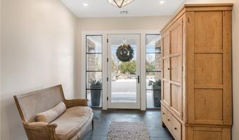 30 Walcott Ave, Jamestown, RI 02835
