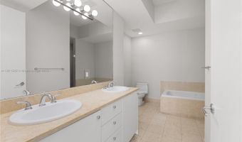 19900 E Country Club Dr PH18, Aventura, FL 33180