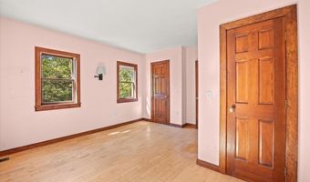 30 Seabreeze Dr, Bourne, MA 02532