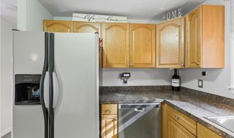 37 Carriage Rd, Cranston, RI 02920