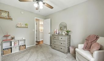 102 Chaudoin Dr, Angola, IN 46703