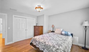 2 Scenic Ridge Ct, Coventry, RI 02816