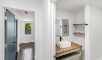 325 W LORRAINE Ave, Baltimore, MD 21211