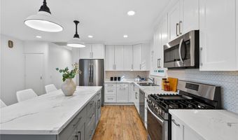 7576 McGroarty Terrace -7582, Los Angeles, CA 91042