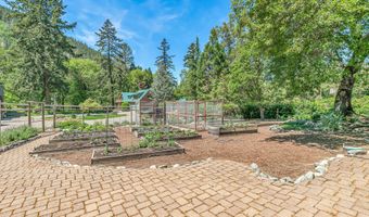 13587 Highway 238, Applegate, OR 97530