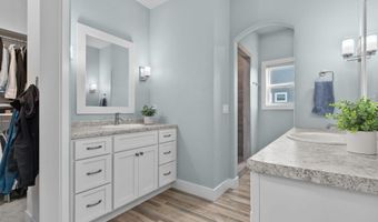 W5757 JOCHMANN Drive, Appleton, WI 54915
