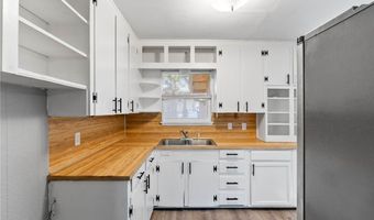1309 Oak Park Dr, Aransas Pass, TX 78336