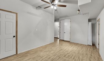 839 Shady Grv, Adkins, TX 78101