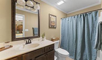 277 LAKE CHARLES Dr, Alpine, AL 35014