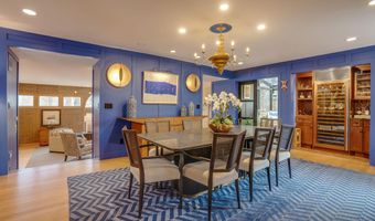 6 Williamsburg Ln, Bedford, NH 03110