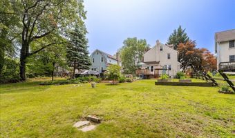 1086 EDGE HILL Rd, Abington, PA 19001