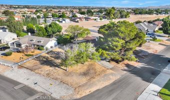 12490 Palomino Ln, Apple Valley, CA 92308