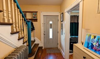 68 Garfield Ave, Danbury, CT 06810