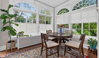 2445 W Allen St, Allentown, PA 18104