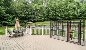 9 Hidden Brook Dr, Brookfield, CT 06804