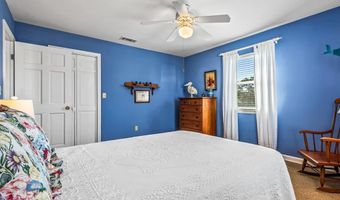 8 Bass St, Alligator Point, FL 32346