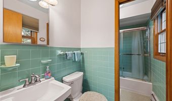 1611 Winterhaven Ave, Ashtabula, OH 44004