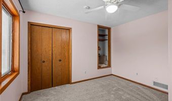 8315 141st St W, Apple Valley, MN 55124