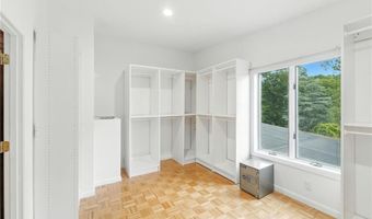 129 Valerie Ct, Cranston, RI 02921