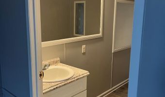 548 Walker Ln, Baxley, GA 31515
