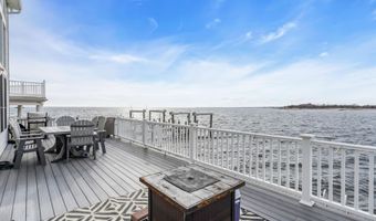 29 Bowsprit Dr, Bayville, NJ 08721