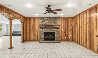 1 Cedar Chine Dr, Asheville, NC 28803