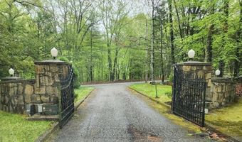 633 Chestnut Hill Rd, Glocester, RI 02814