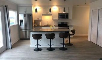 1 Angell Rd, Narragansett, RI 02882