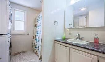15 Blue Jay Dr, Cranston, RI 02920