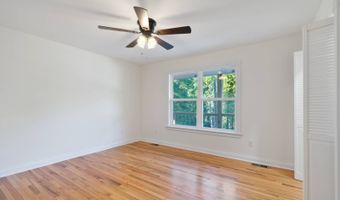 251 S Taxiway Dr, Albany, KY 42602