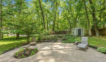 7358 SHEFFIELD Dr SE, Ada, MI 49301