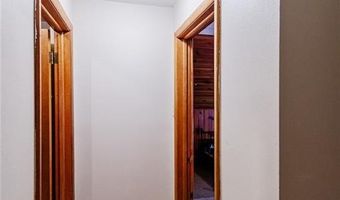 708 N 5th St, Atchison, KS 66002