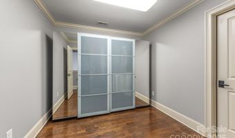 723 E 35th St, Charlotte, NC 28205