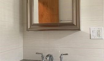 33 E 51ST St 2, Bayonne, NJ 07002