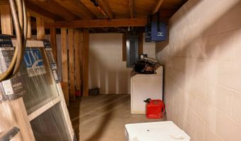 196 W Lake Dr, Arlington, SD 57212