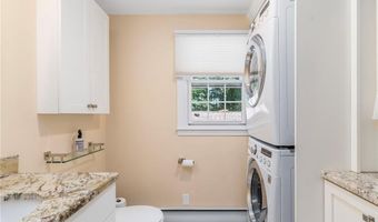 120 Fox Run, East Greenwich, RI 02818