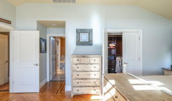 420 Nelson Ave, Beach Haven, NJ 08008
