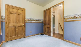 724 N Water St, Albany, IN 47320