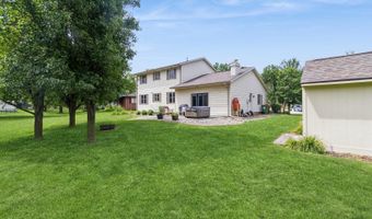 2751 Cleveland Dr, Ames, IA 50010