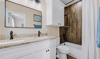 150 N 9th St, Aransas Pass, TX 78336