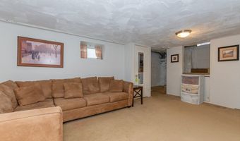 33 Murdock St, Boston, MA 02135