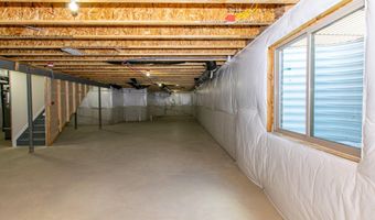 723 W Spaniel Dr, Ann Arbor, MI 48108