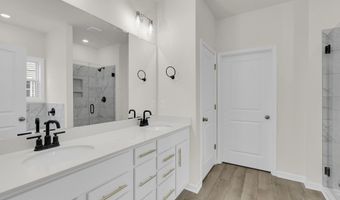 131 Hunter Ridge Dr, Boiling Springs, SC 29316
