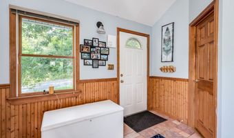 220 Chester Rd, Auburn, NH 03032