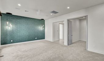 68 Grey Feather Dr, Las Vegas, NV 89135